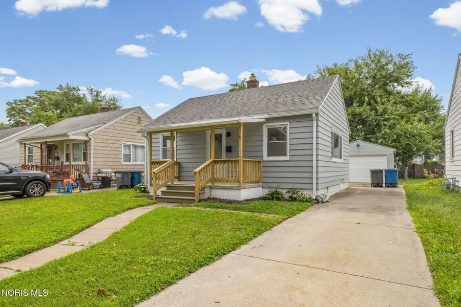 219 W Crawford Avenue, Toledo, OH 43612 - #3