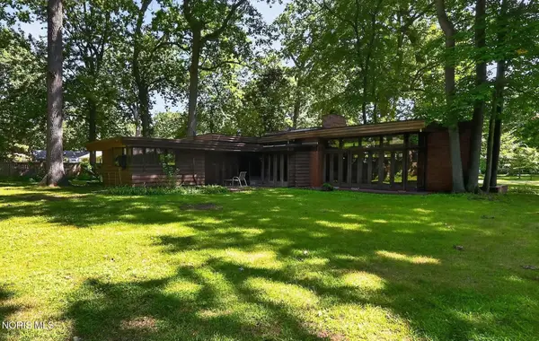 4723 Oakridge Drive, Toledo, OH 43623