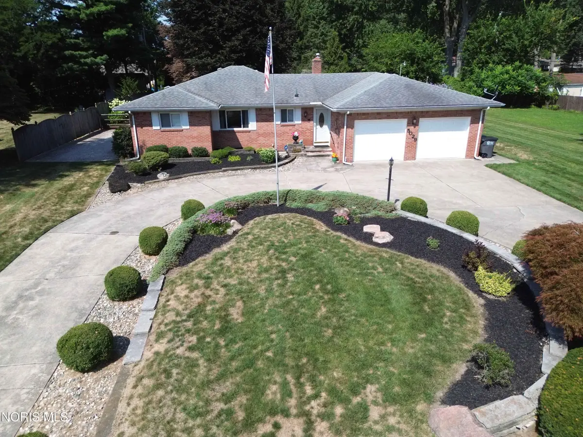 5029 Pawnee Road, Toledo, OH 43613 - #1