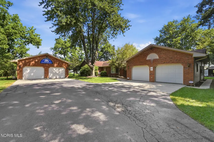 22114 Haskins Road, Bowling Green, OH 43402 - #2
