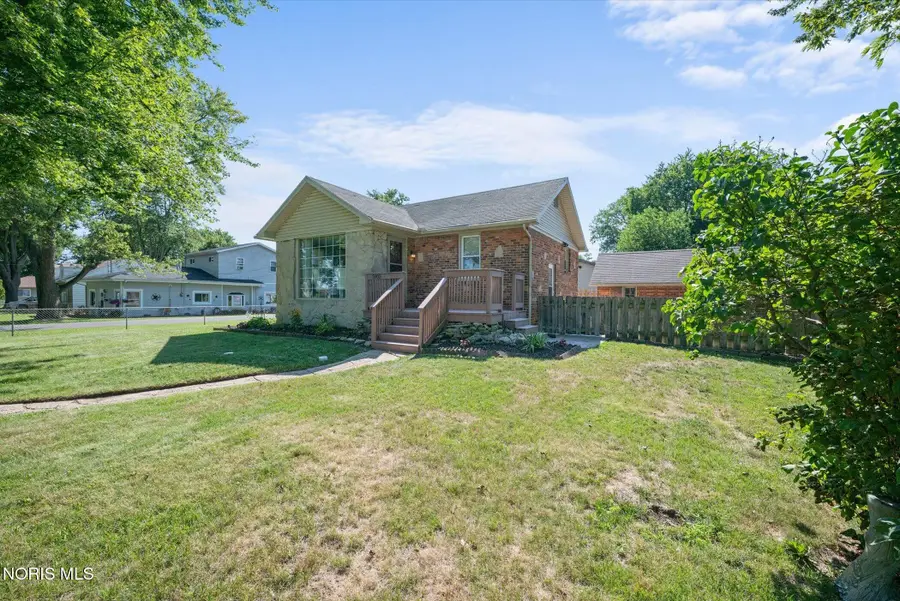 5905 Livingston Drive, Toledo, OH 43613 - #2