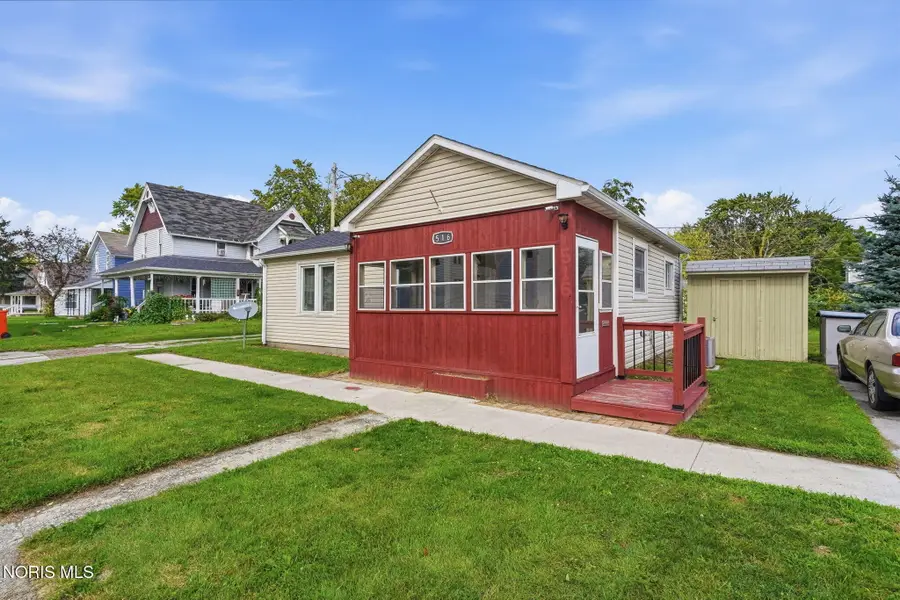 516 Maple Street, Fostoria, OH 44830 - #2