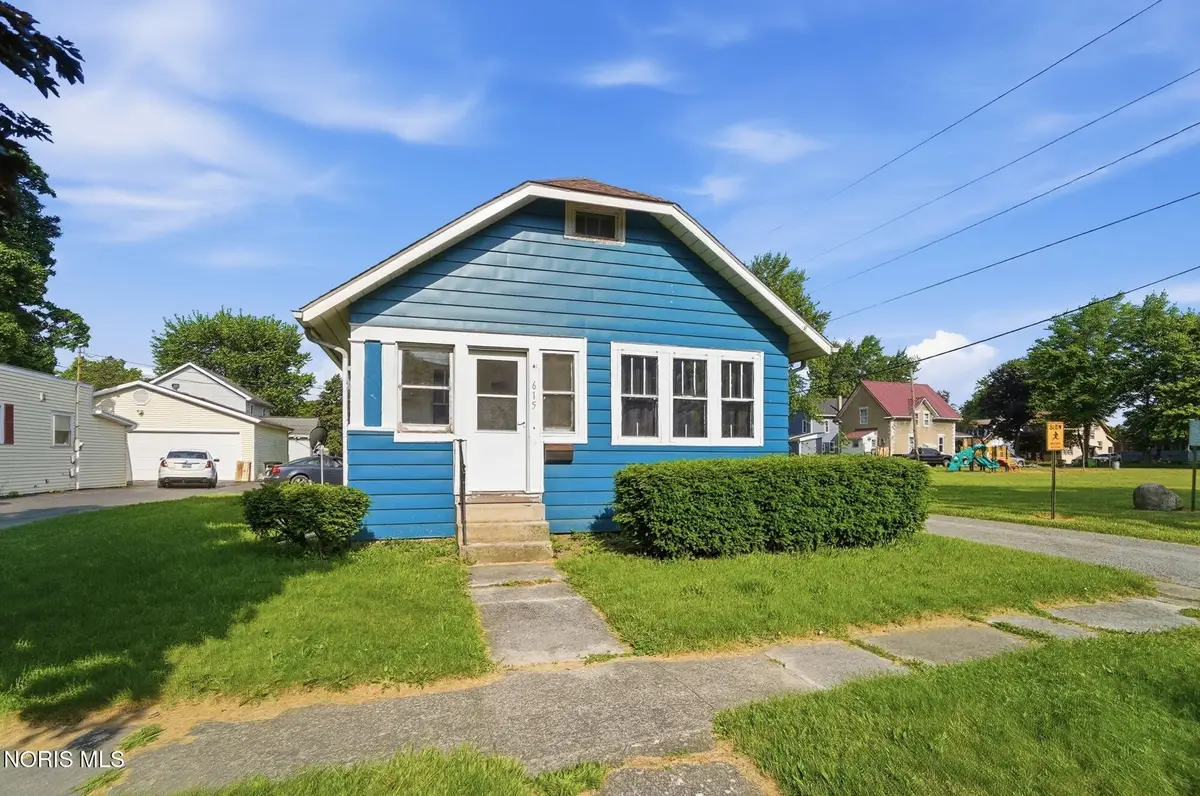 615 S Wood Street, Fostoria, OH 44830 - #1