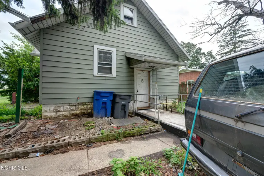 5222 Banbury Drive, Toledo, OH 43615 - #2