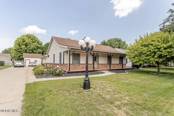 21 Meadow Lane Drive, Delta, OH 43515