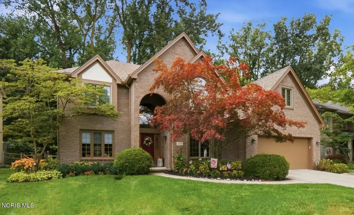 2573 Wimbledon Park Boulevard, Toledo, OH 43617 - #1