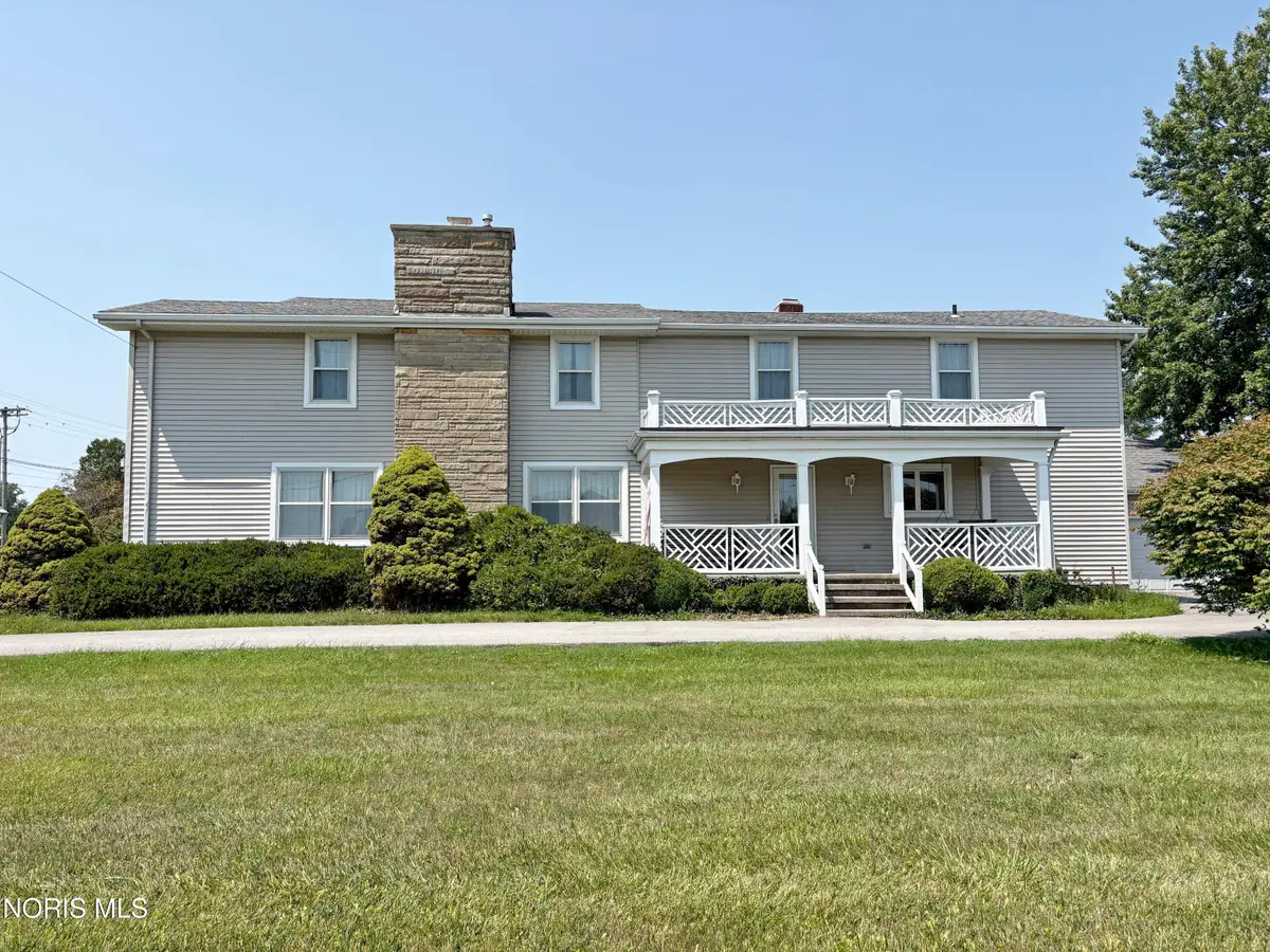 16010 W Poe Road, Bowling Green, OH 43402 - #1