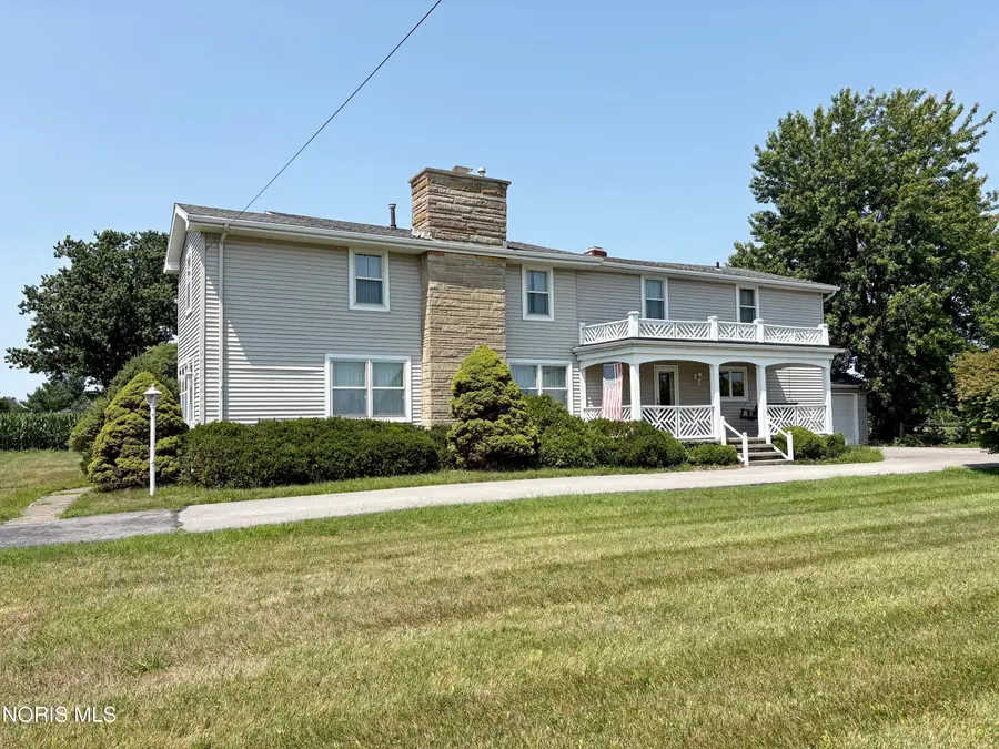 16010 W Poe Road, Bowling Green, OH 43402 - #2