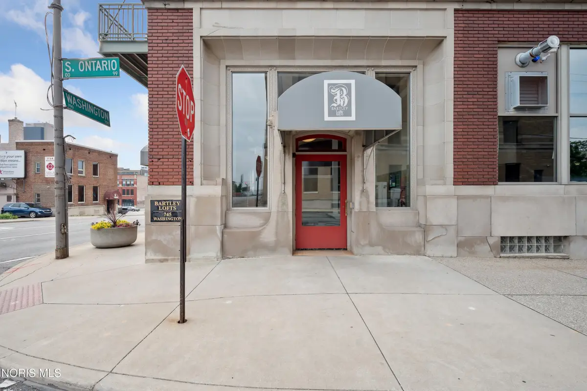 745 Washington Street #Apt 305, Toledo, OH 43604 - #1