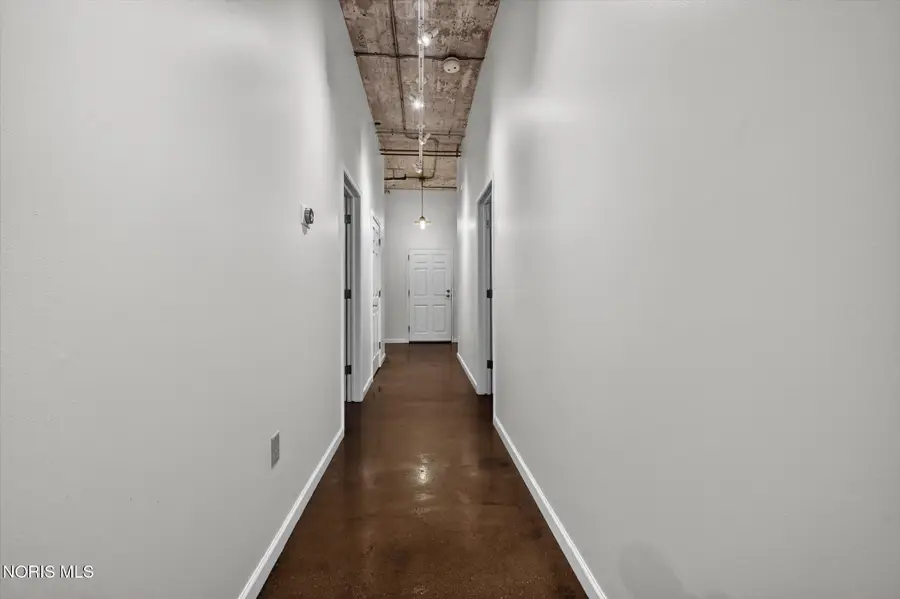 745 Washington Street #Apt 305, Toledo, OH 43604 - #3