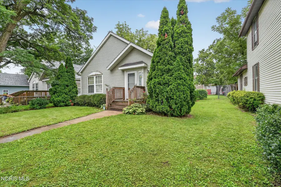 915 N Ontario Street, Toledo, OH 43604 - #3