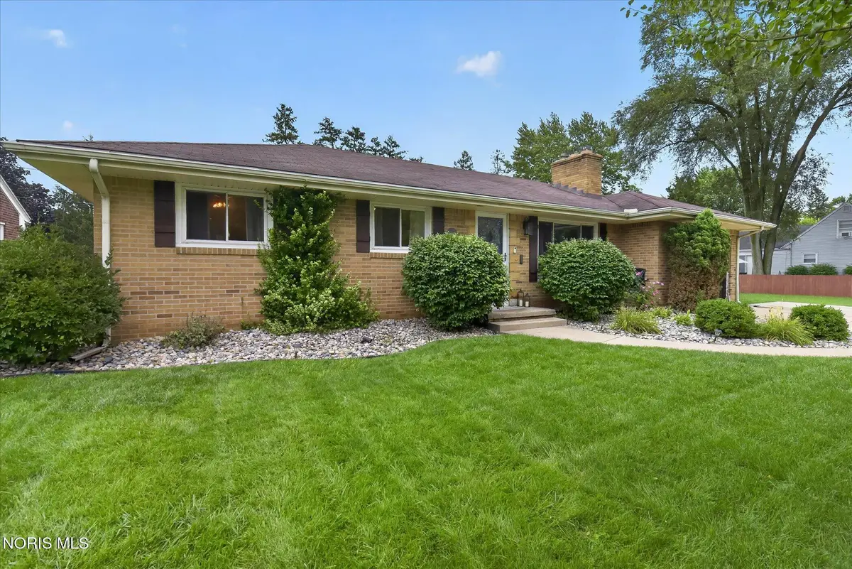 800 Phillips Street, Maumee, OH 43537 - #1