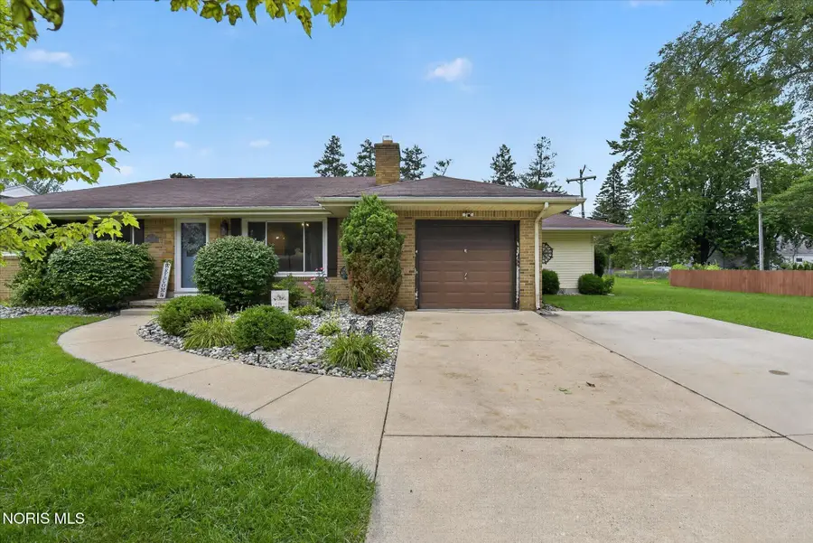 800 Phillips Street, Maumee, OH 43537 - #3