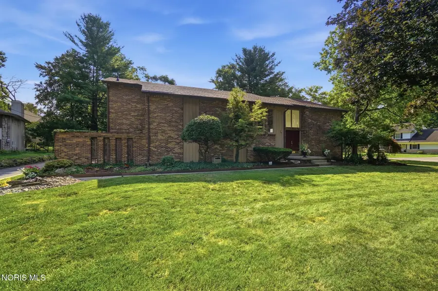 5426 Woodridge Drive, Toledo, OH 43623 - #2
