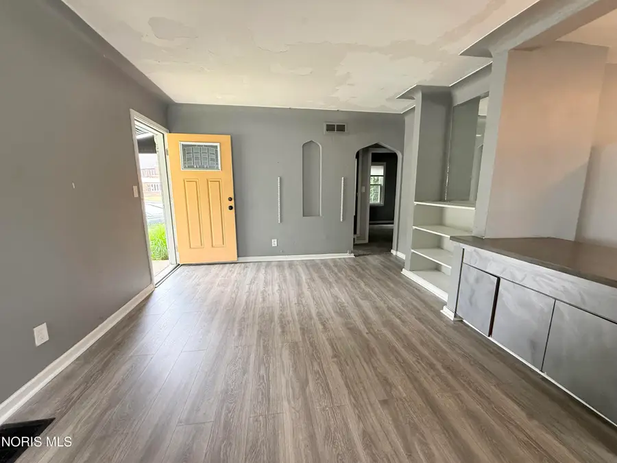 3168 Douglas Road, Toledo, OH 43606 - #2