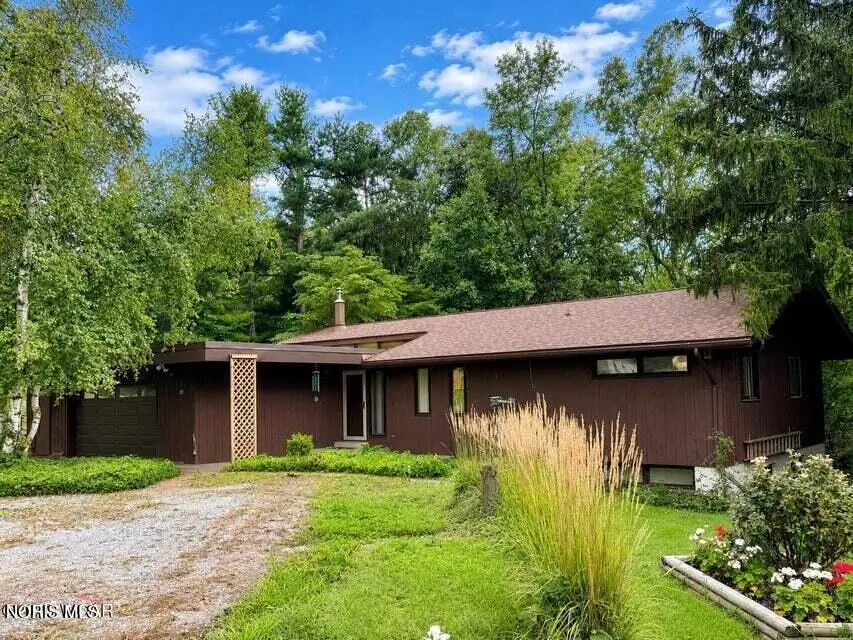 229 Brookwood Drive, Bluffton, OH 45817 - #2
