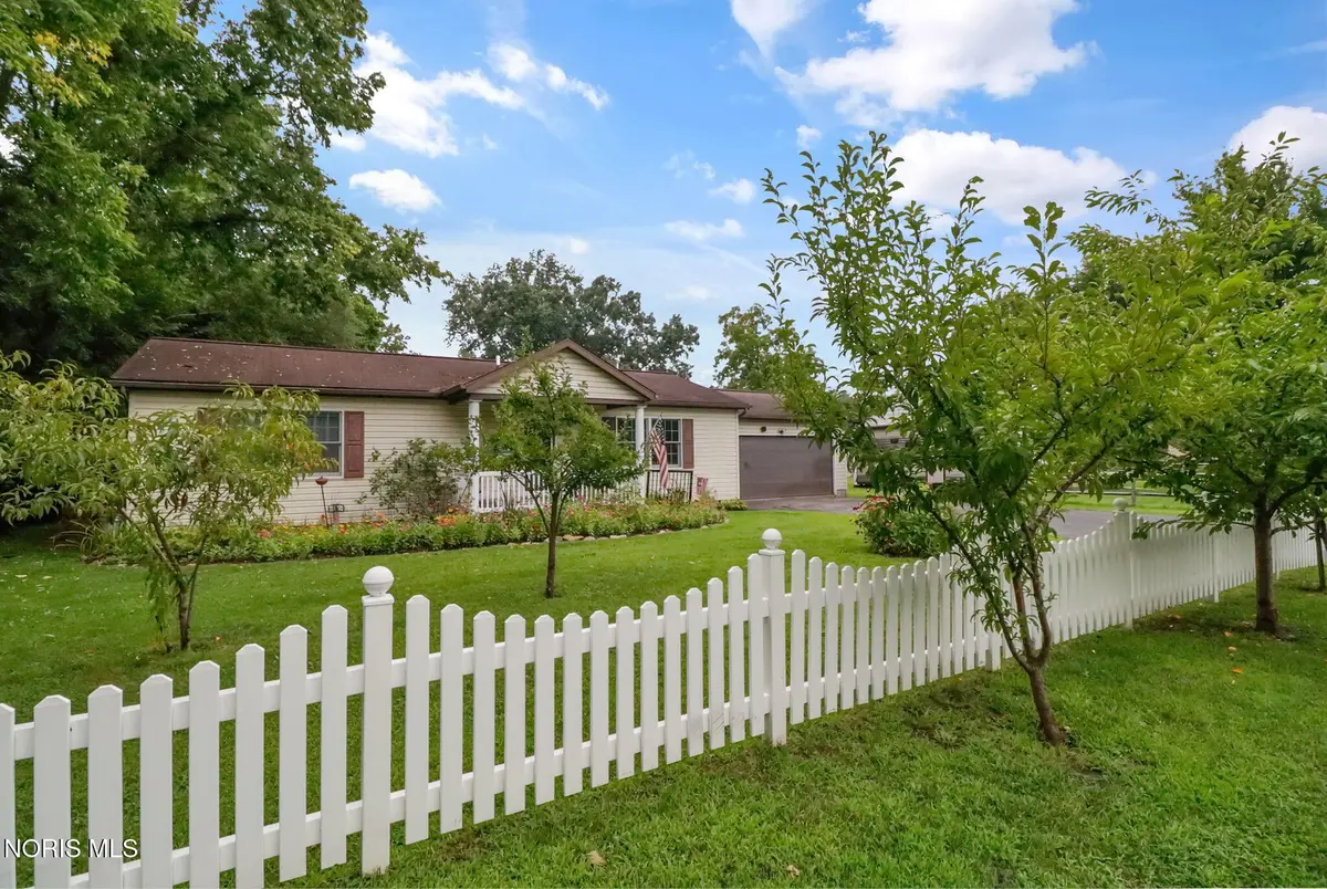 810 Olyander Road, Holland, OH 43528 - #1