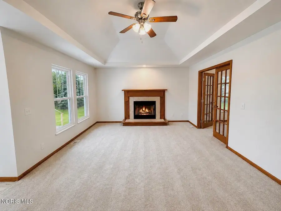 2547 Lake Vista Drive, Toledo, OH 43614 - #3