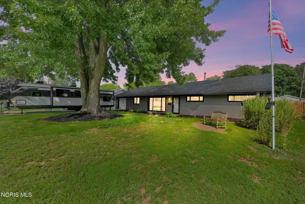 124 Saint Richards Court, Swanton, OH 43558