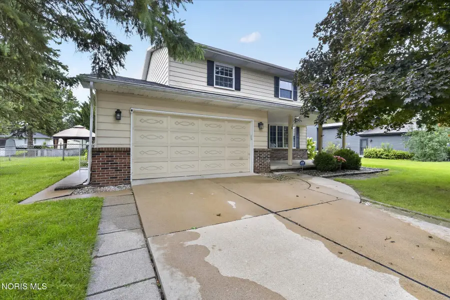 528 Fairfield Park Drive, Maumee, OH 43537 - #3