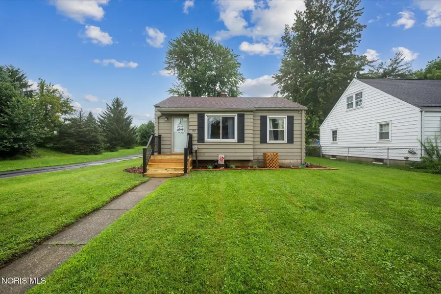 1301 Stanwix Drive, Toledo, OH 43614 - #2