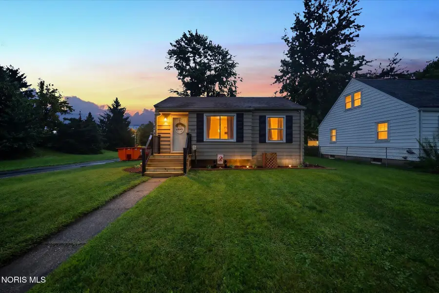 1301 Stanwix Drive, Toledo, OH 43614 - #3