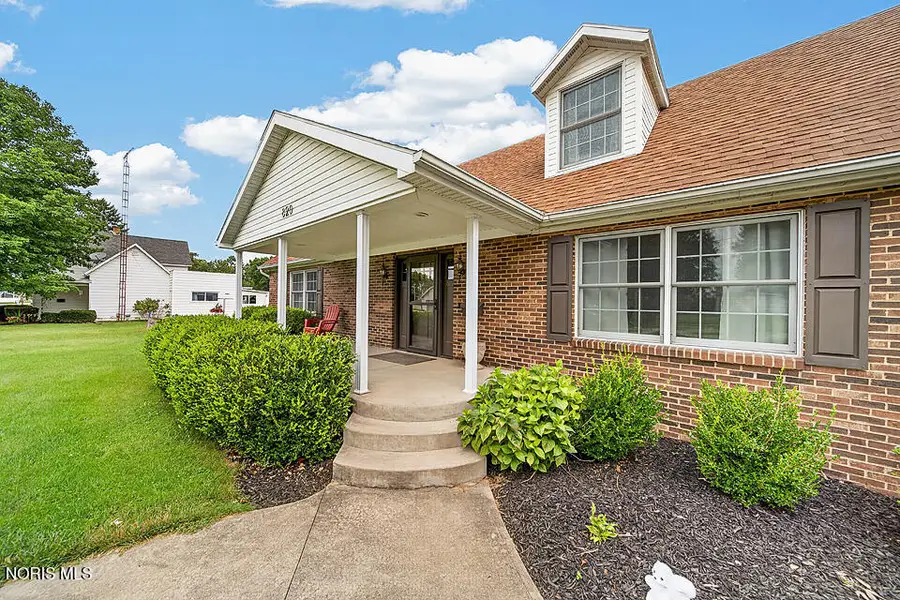 820 Lincoln Avenue, Fostoria, OH 44830 - #2