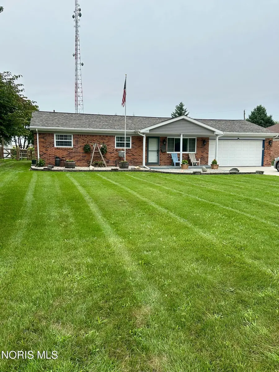 217 Hickory Street, Swanton, OH 43558 - #2