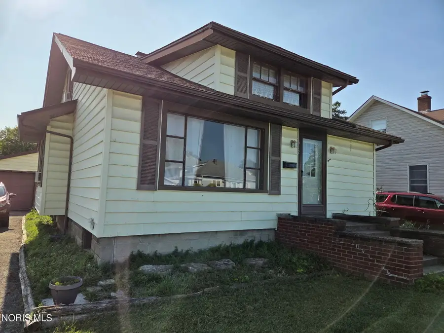 512 Harrison Street, Port Clinton, OH 43452 - #3