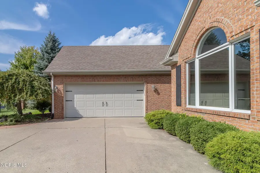 3249 Stone Wall Road, Maumee, OH 43537 - #2