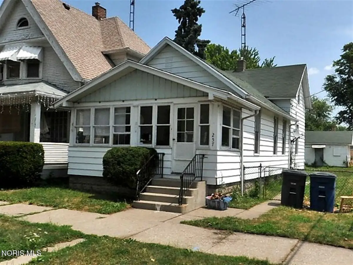 257 Wasaon Street, Toledo, OH 43609 - #1