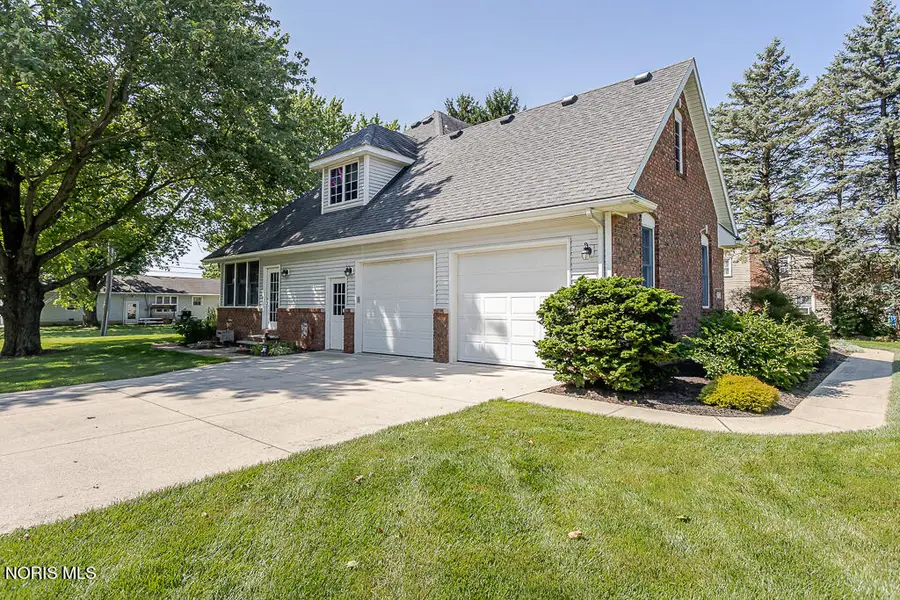 970 Ohio Avenue, Elmore, OH 43416 - #3