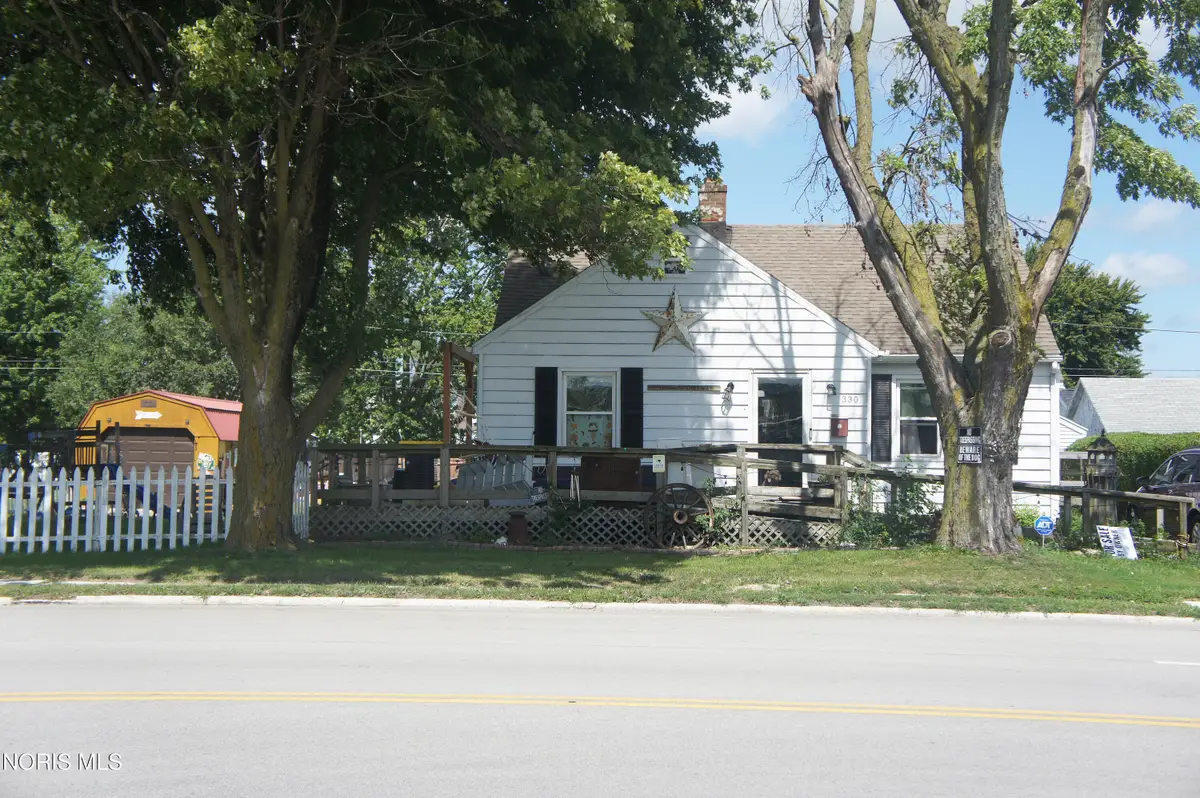 330 W Lytle Street, Fostoria, OH 44830 - #1