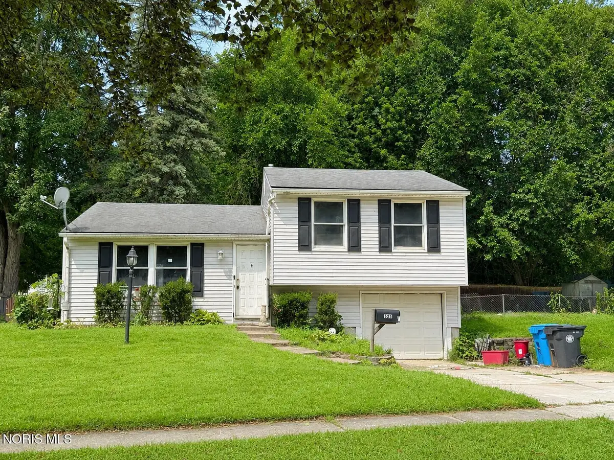 525 Heathshire Drive, Toledo, OH 43607 - #1