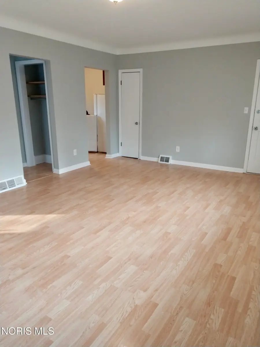 553 Dover Place, Toledo, OH 43605 - #3