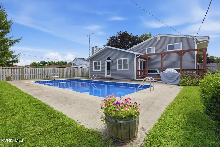 5326 Grosse Point Parkway, Toledo, OH 43611 - #3