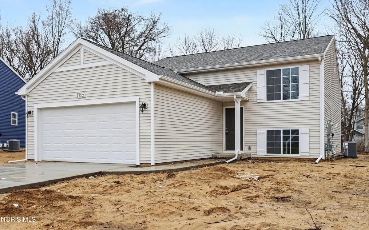 315 Cherrytree Lane, Delta, OH 43515 - #1