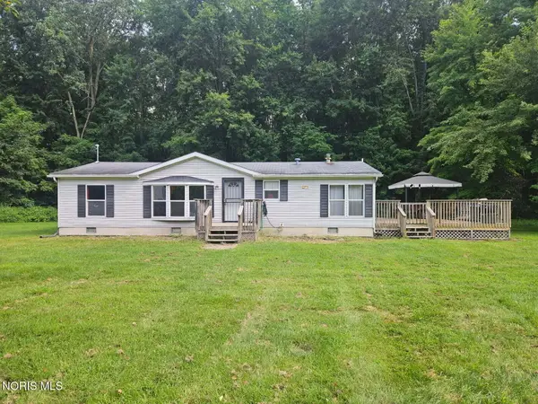 2234 S Berkey Southern Road, Swanton, OH 43558