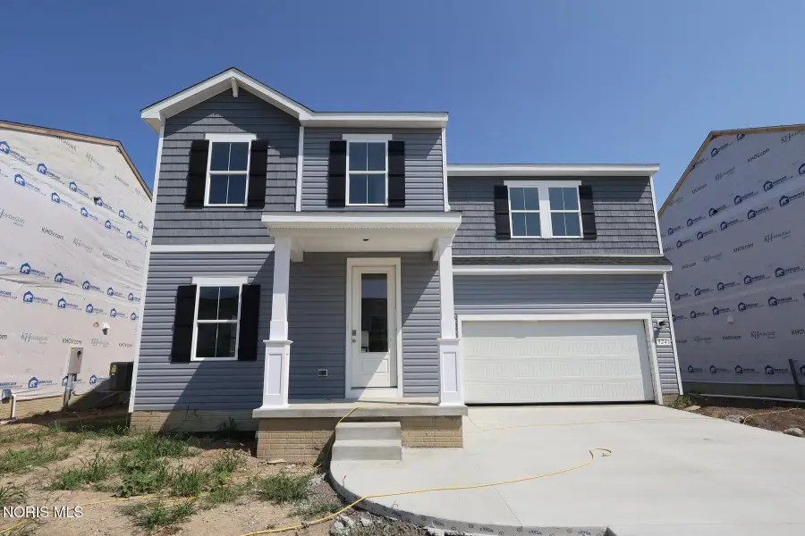 924 Creekside Lane, Bowling Green, OH 43402 - #2