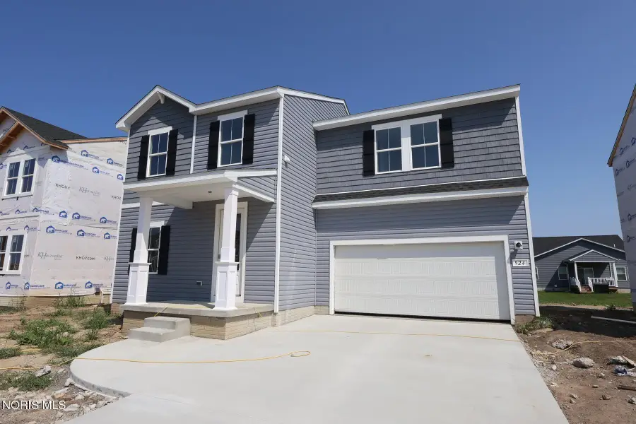 924 Creekside Lane, Bowling Green, OH 43402 - #3