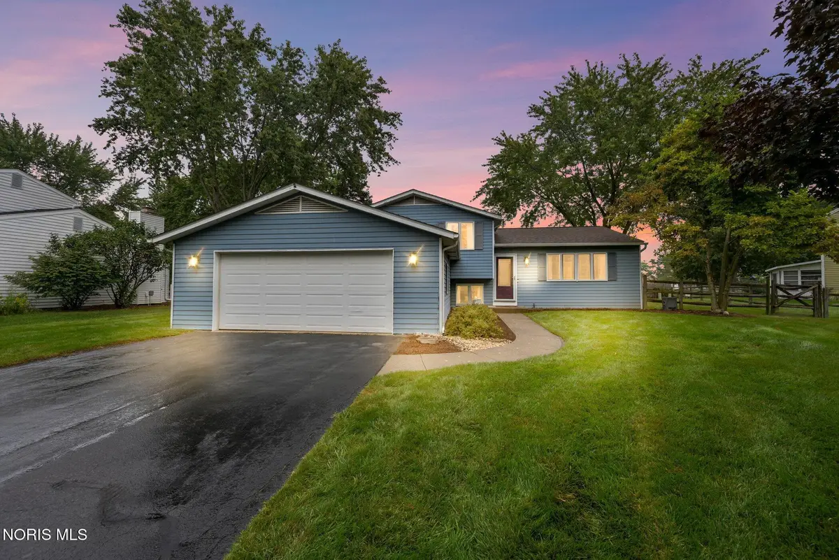 176 Foxhill Lane, Perrysburg, OH 43551 - #1