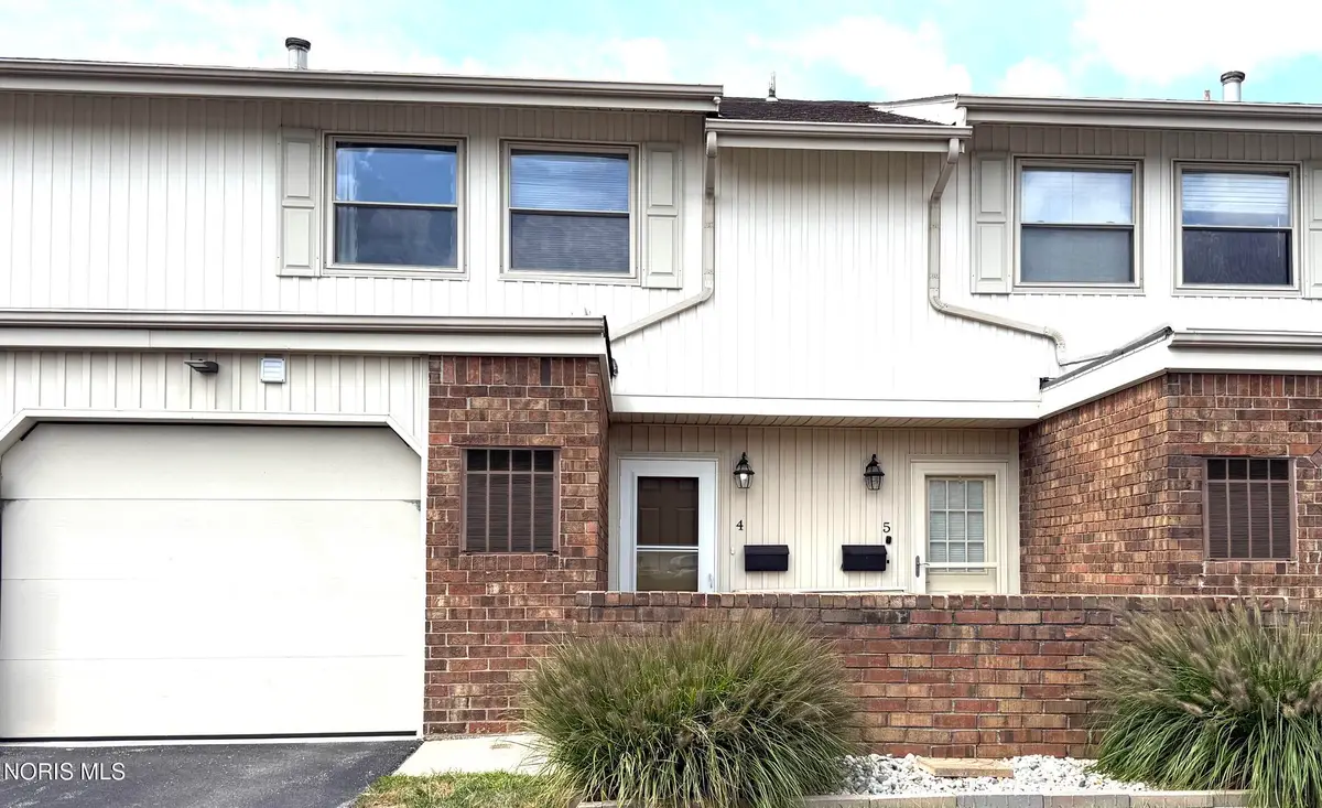 6818 Fenwyck Road #Apt 4, Maumee, OH 43537 - #1