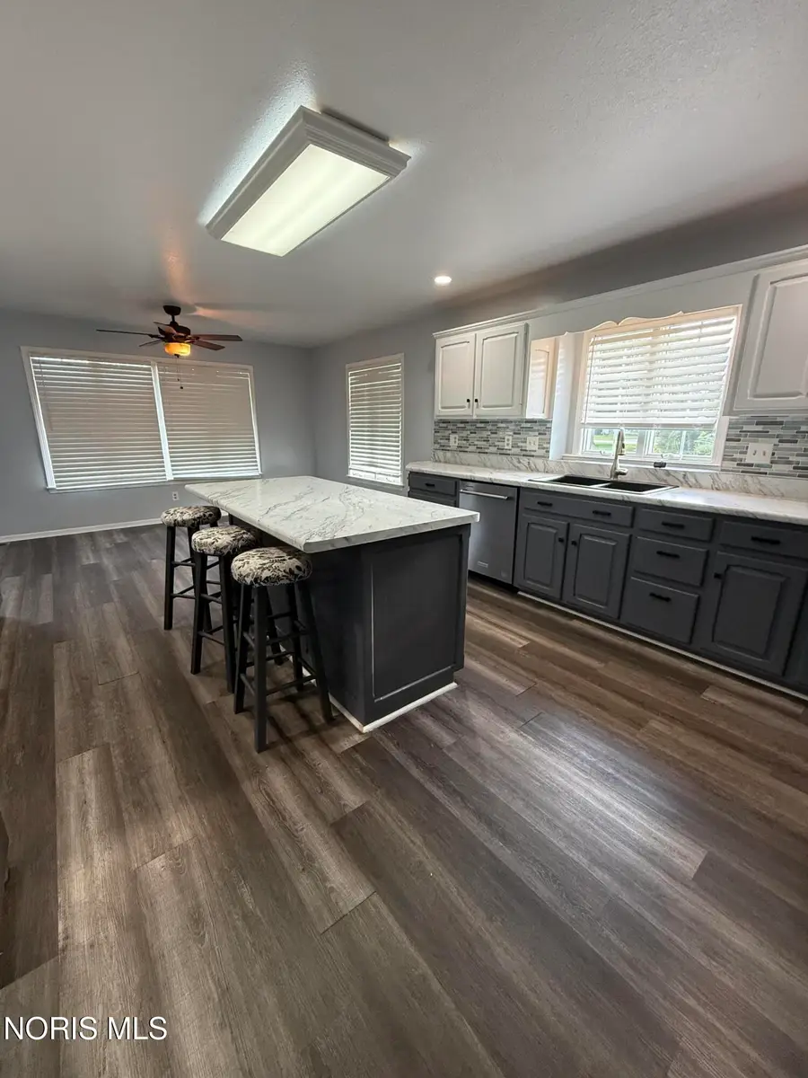 504 W Linden Avenue, Gibsonburg, OH 43431 - #3