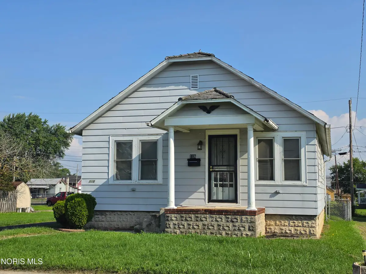118 Seneca Avenue, Fostoria, OH 44830 - #1