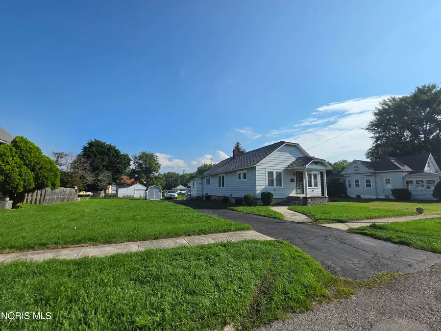 118 Seneca Avenue, Fostoria, OH 44830 - #3