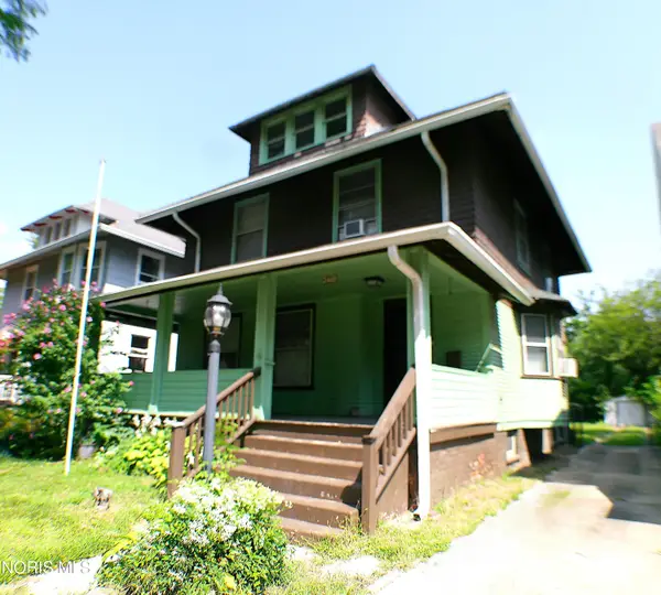 2410 Lawrence Avenue, Toledo, OH 43620