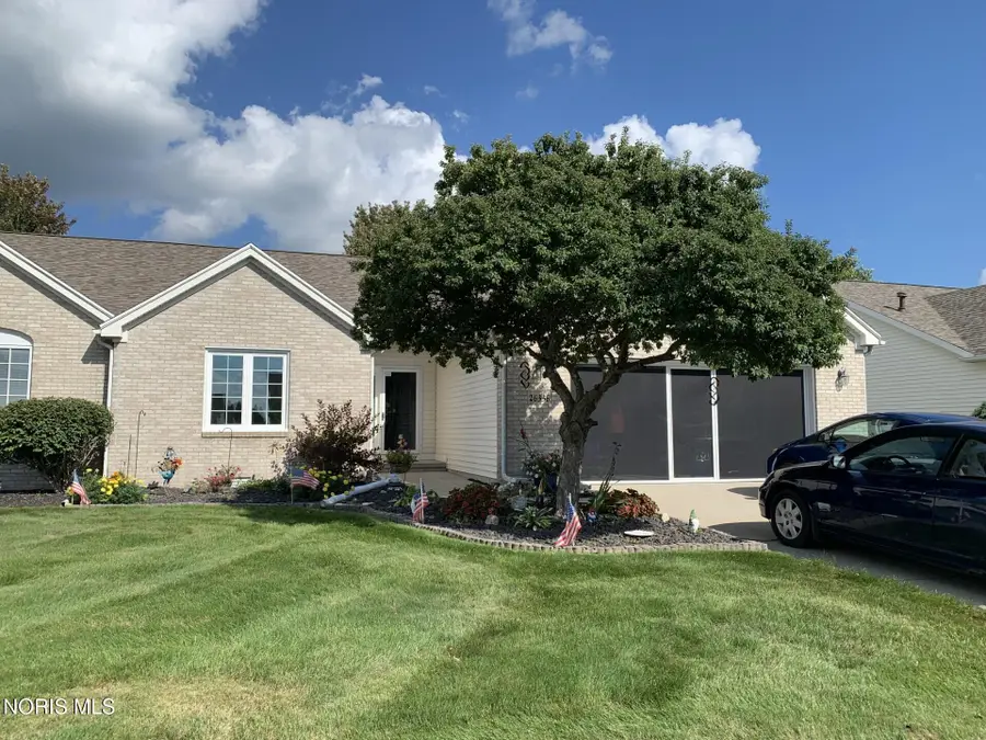 26336 E Wexford Drive, Perrysburg, OH 43551 - #2