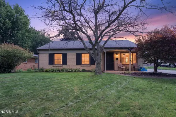 165 Lexington Avenue, Waterville, OH 43566