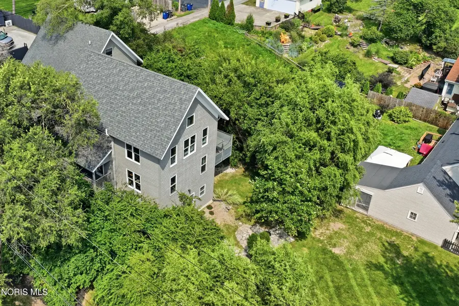117 Mulberry Street, Perrysburg, OH 43551 - #2