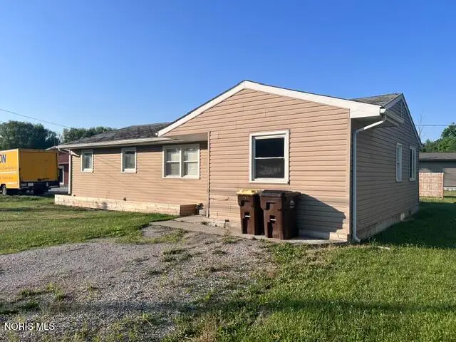 1129 Ayersville Avenue, Defiance, OH 43512 - #3